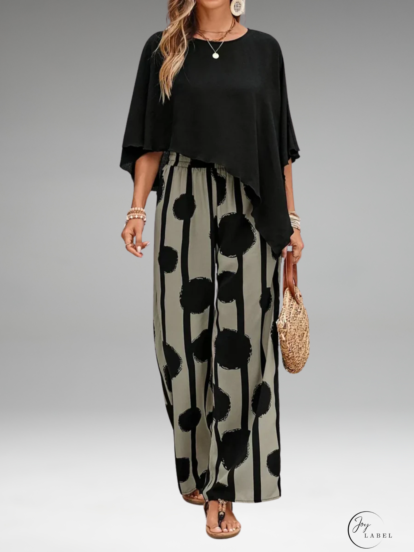 Mila | Haut asymétrique tendance pour femmes avec ensemble de pantalon à imprimé stylé